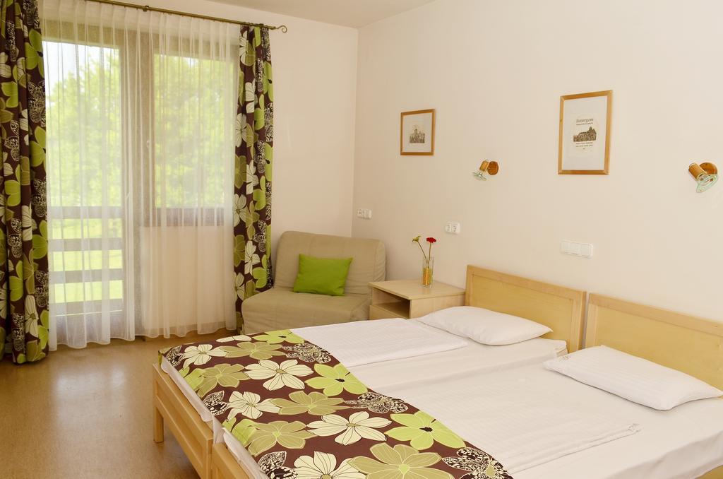Grante Motel Эстергом Номер фото